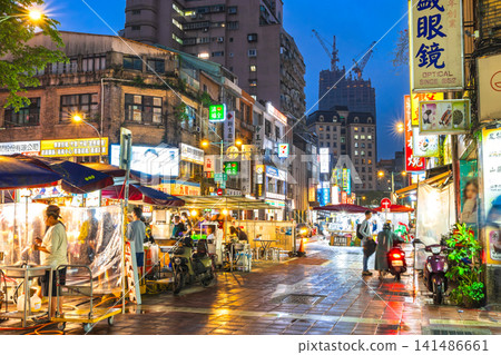 台北,寧夏夜市(部分畫面為柔焦效果) 台北,寧夏夜市(部分畫面為柔焦效果) 141486661