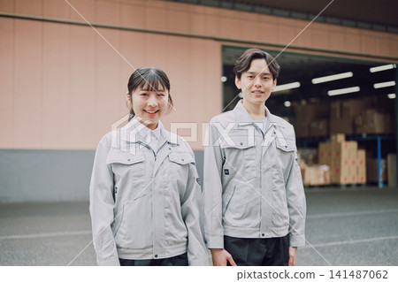 倉庫工人肖像 倉庫工人肖像 141487062