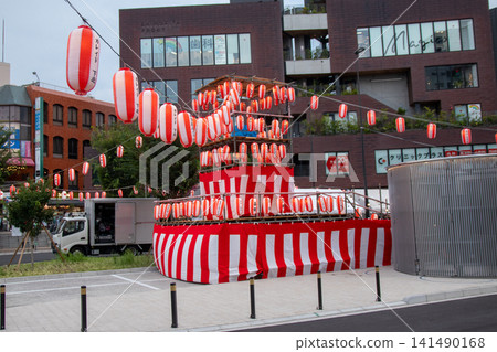 The Obon festival is fun The Obon festival is fun 141490168