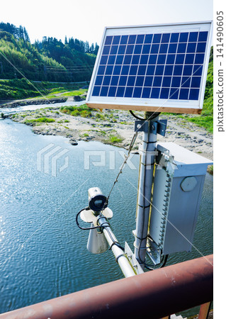一種用於危機管理的水位計，可以即時監測河流水位。 141490605