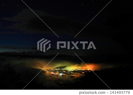 Dawn scenery in Tono City, Iwate Prefecture Dawn scenery in Tono City, Iwate Prefecture 141493779