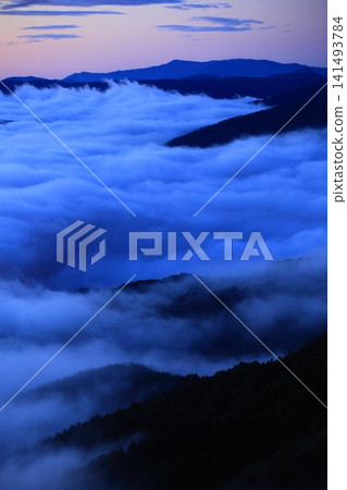 Dawn scenery in Tono City, Iwate Prefecture Dawn scenery in Tono City, Iwate Prefecture 141493784