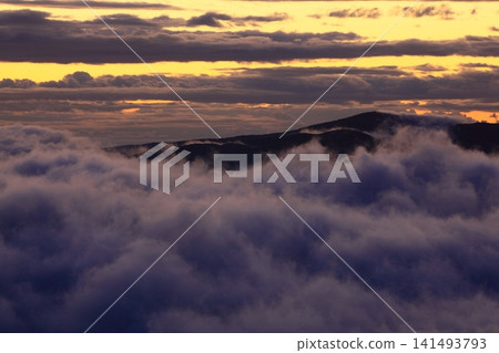 Dawn scenery in Tono City, Iwate Prefecture Dawn scenery in Tono City, Iwate Prefecture 141493793