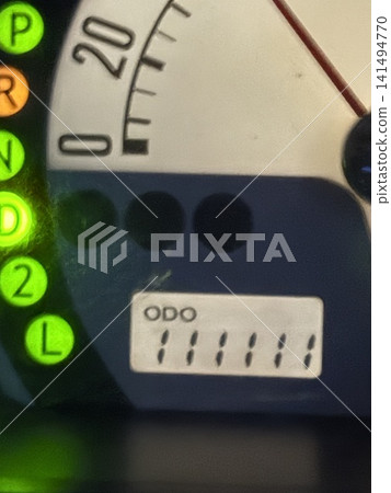 車輛里程表顯示111,111公里 車輛里程表顯示111,111公里 141494770