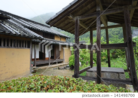Former Mekata Family Residence [Iwakuni City, Yamaguchi Prefecture] 141498700