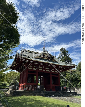 大德院陵墓原正門，一座歷史悠久的寺廟的大門。 141500099