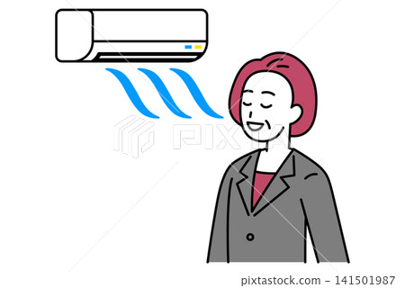 一位身穿西裝的中年婦女正在吹冷氣降溫。 一位身穿西裝的中年婦女正在吹冷氣降溫。 141501987