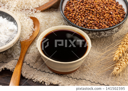 premium Tianjin Duliu aged vinegar dark fermented mature condiment with rich flavor premium Tianjin Duliu aged vinegar dark fermented mature condiment with rich flavor 141502395