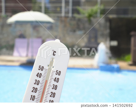Image of extreme heat above 35℃ Image of extreme heat above 35℃ 141502692