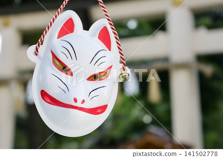 Fox masks in the shrine grounds 141502778