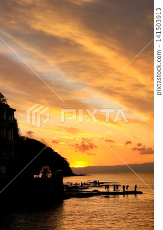 Beautiful sunset over Enoshima 141503913