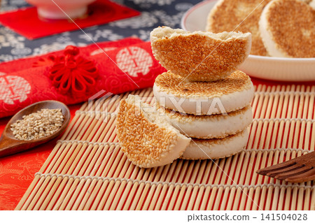 traditional Sesame Baked Pastry Cake Crispy Sweet Wheat Cookie 141504028