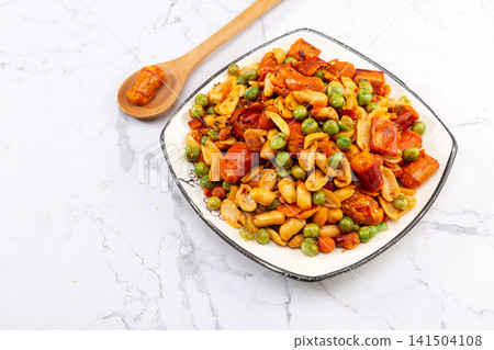 spicy crispy chili pepper crusts mixed with roasted peanuts snack 141504108