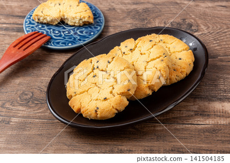 traditional chinese walnut pastry cookies crumbly biscuits traditional chinese walnut pastry cookies crumbly biscuits 141504185