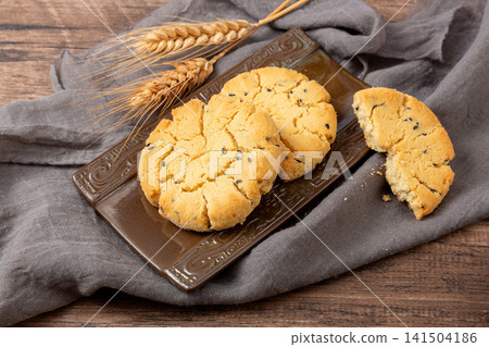 traditional chinese walnut pastry cookies crumbly biscuits 141504186