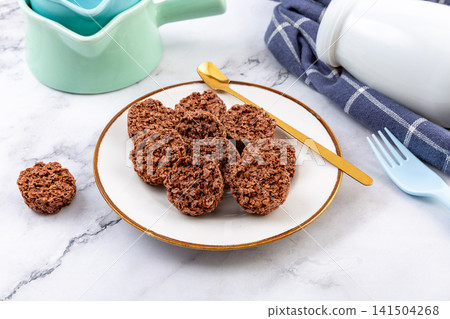 oatmeal Chocolate Crunch Bites Crispy Oat Cereal Cookies oatmeal Chocolate Crunch Bites Crispy Oat Cereal Cookies 141504268