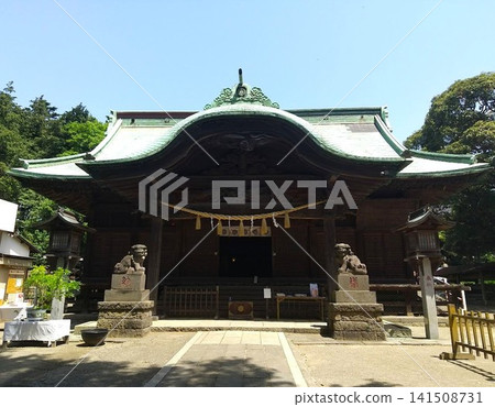 二宮神社雄偉的參拜殿 | 千葉縣船橋市歷史悠久的神社建築 二宮神社雄偉的參拜殿 | 千葉縣船橋市歷史悠久的神社建築 141508731