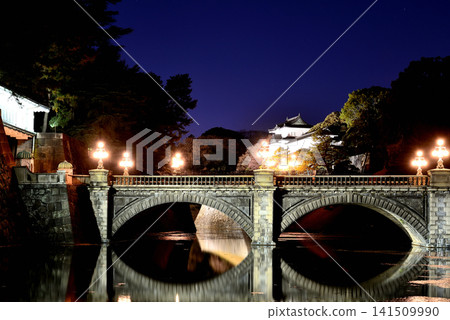 Night view of Tokyo Imperial Palace light up double bridge Night view of Tokyo Imperial Palace light up double bridge 141509990