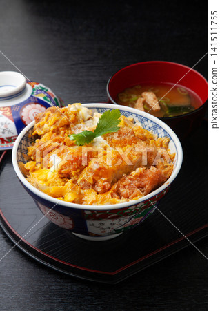 Pork cutlet on rice Pork cutlet on rice 141511755