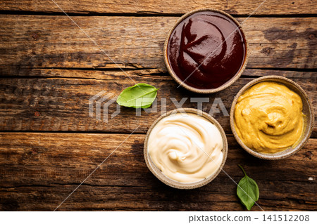 Classic set of sauces 141512208