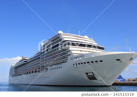 Caribbean Cruise to Nassau, Mexico, departing from Florida with MSC Royal Caribbean: A journey through the blue seas and breathtaking scenery. Caribbean Cruise to Nassau, Mexico, departing from Florida with MSC Royal Caribbean: A journey through the blue seas and breathtaking scenery. 141513319