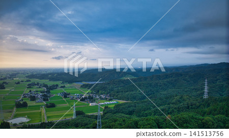 A view of the surrounding area from Sarukura Mountain in the Osawano district of Toyama Prefecture. A view of the surrounding area from Sarukura Mountain in the Osawano district of Toyama Prefecture. 141513756