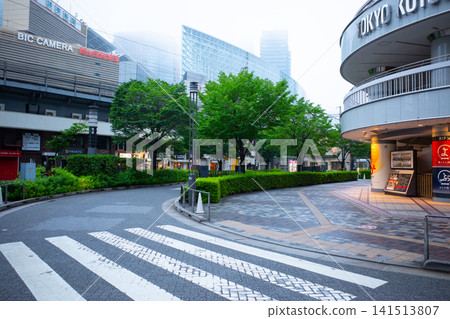 Early morning, rainy Yurakucho Early morning, rainy Yurakucho 141513807