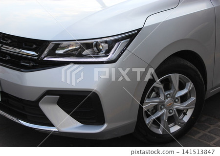 Vehicle design and off-road capabilities of popular SUVs and pickup trucks in North America, Mexico, and Central and South America. Exterior 141513847