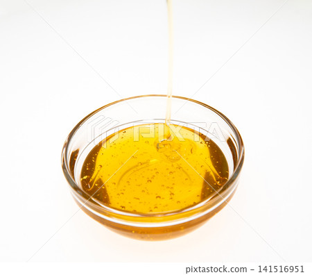 玻璃碗裡的蜂蜜 玻璃碗裡的蜂蜜 141516951