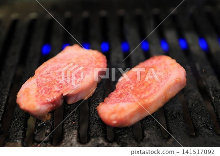 A5 grade Japanese Black Wagyu Beef Short Ribs for Yakiniku A5 grade Japanese Black Wagyu Beef Short Ribs for Yakiniku 141517092