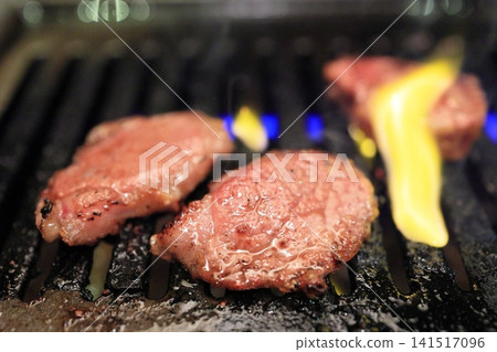 A5 grade Japanese Black Wagyu Beef Short Ribs for Yakiniku A5 grade Japanese Black Wagyu Beef Short Ribs for Yakiniku 141517096