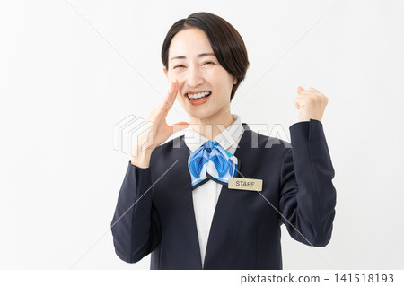 身著制服的女接待員 - 工作圖片 身著制服的女接待員 - 工作圖片 141518193