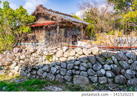 [Important Preservation District for Groups of Traditional Buildings] Dewajima Island, Nishihato settlement, 3 of the collapsing abandoned houses, Mugi-cho, Kaifu-gun, Tokushima Prefecture 141520225