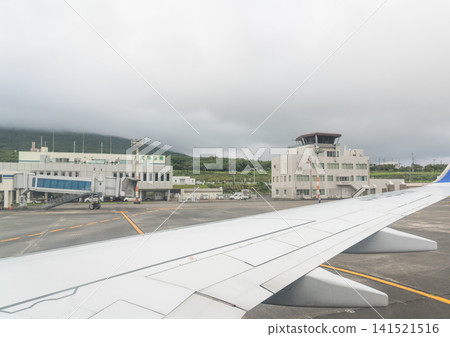 Hachijozima Airport Hachijozima Airport 141521516
