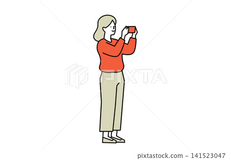 A woman to take with a smartphone 141523047
