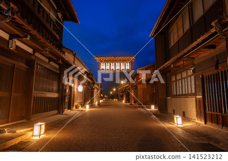 The lighting of lanterns at night during the Sekijuku Gion Summer Festival, held along the Tokaido highway in Sekijuku, Kameyama City, Mie Prefecture. The lighting of lanterns at night during the Sekijuku Gion Summer Festival, held along the Tokaido highway in Sekijuku, Kameyama City, Mie Prefecture. 141523212