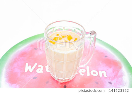 Golden Overlord Watermelon Shake with Fruit Pulp Golden Overlord Watermelon Shake with Fruit Pulp 141523532