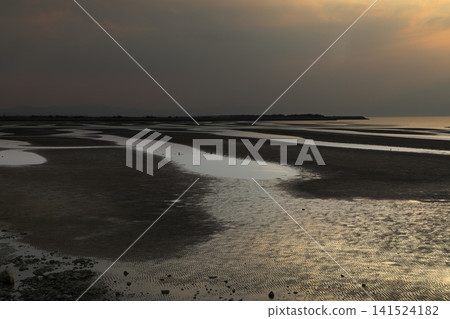 淺灘上的日落 淺灘上的日落 141524182