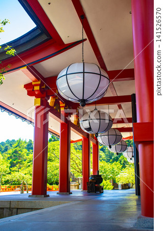 鞍馬寺三位一體神的祝福:帶來好運、免受邪惡侵害、良好的人際關係、健康和比賽成功。 鞍馬寺三位一體神的祝福:帶來好運、免受邪惡侵害、良好的人際關係、健康和比賽成功。 141526570