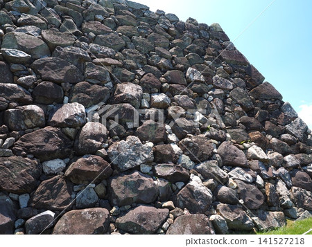 大和郡山城遺址城堡塔基石牆的特寫。 141527218