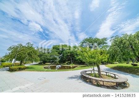 青森縣：八戶市三八城公園綠意盎然的景色 141528635
