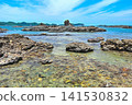 Ojaura Beach on the Ukui Peninsula (Nachikatsuura Town, Wakayama Prefecture) boasts exceptionally clear waters and rocky shores. 141530832