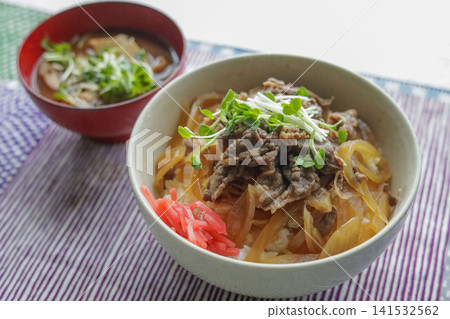 beef bowl beef bowl 141532562