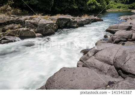 A spectacular view of Yokotaki, which has abundant water flowing downstream of the Kikuchi Gorge A spectacular view of Yokotaki, which has abundant water flowing downstream of the Kikuchi Gorge 141541387