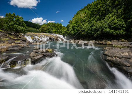 A spectacular view of Yokotaki, which has abundant water flowing downstream of the Kikuchi Gorge A spectacular view of Yokotaki, which has abundant water flowing downstream of the Kikuchi Gorge 141541391