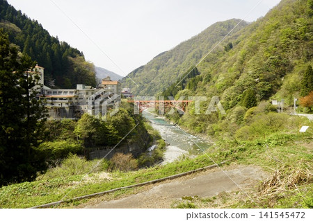 山谷和鐵路橋 山谷和鐵路橋 141545472