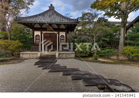 Kenninji Kenninji 141545941