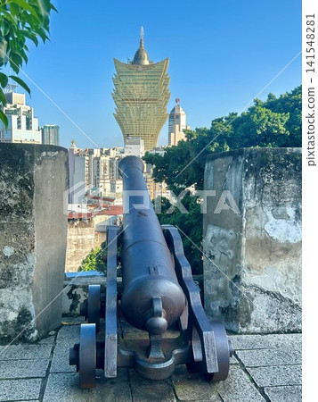 The Grand Lisboa was bombarded from Monte Fort. The Grand Lisboa was bombarded from Monte Fort. 141548281