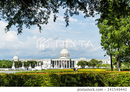 Beautiful garden view of the Chimei Museum in Tainan, Taiwan. Beautiful garden view of the Chimei Museum in Tainan, Taiwan. 141549442