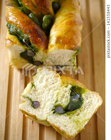 Matcha Kanoko Bread Matcha Kanoko Bread 141558443